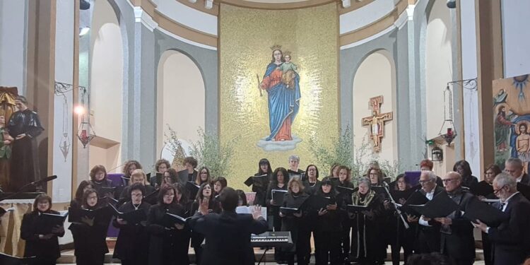 Vibo. Musica napoletana al teatro “Don Bosco” con il coro del maestro Antonio Romano