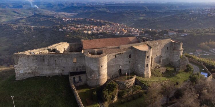 Vibo, nuovi dati archeologici dalle Mura greche: saranno svelati in un evento pubblico