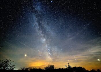 Biblioteca comunale di Vibo, iniziati gli incontri di astronomia: ecco gli appuntamenti