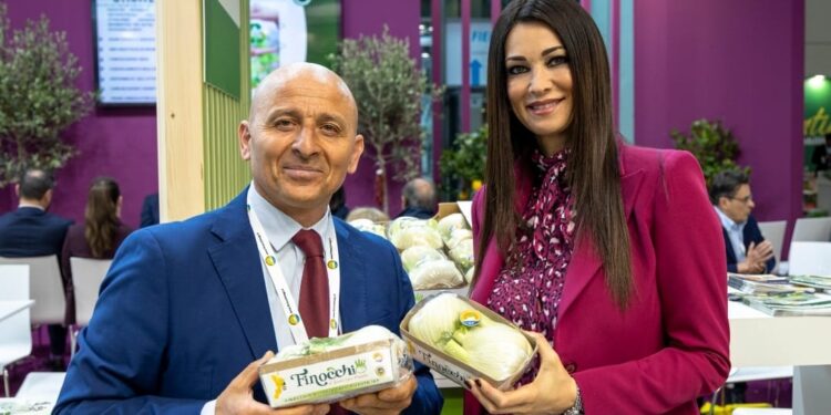 Da Manuela Arcuri a Max Mariola, il Finocchio Igp di Isola Capo Rizzuto conquista tutti al Macfrut 2025
