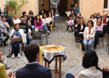 Tropea. Presentata con successo la raccolta di fumetti “La battaglia epica di Gemma”