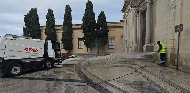 Raccolta rifiuti a Vibo, replica della Muraca Srl a Piperno (Slai Cobas): «Gravi e infondate accuse»