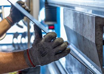 Il Report di Confartigianato: Calabria maglia nera per il lavoro irregolare. Il dato peggiore d’Italia