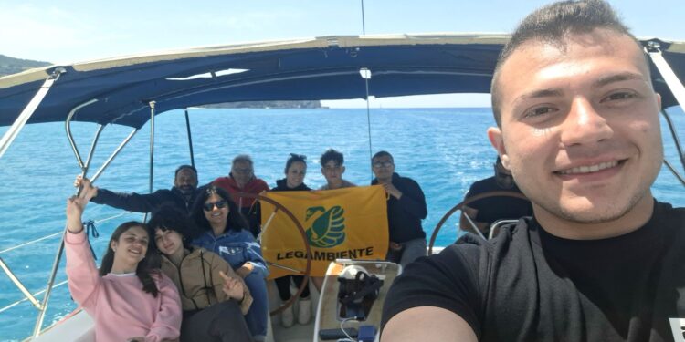 Legambiente Ricadi: eseguito il monitoraggio di un ampio tratto della Costa degli Dei