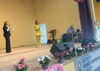 “Una voce per il mare” incanta Pizzo: emozioni e talenti nelle semifinali