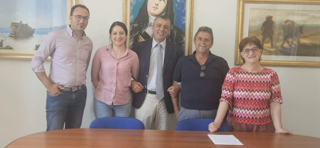 Focus di L'Andolina con i rappresentanti istituzionali del  Comune di Zambrone