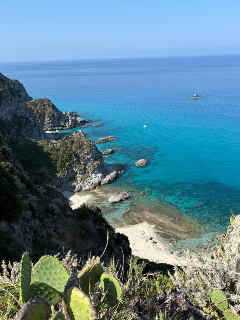 La Costa degli Dei su Rai 1: le telecamere di “Camper in Viaggio ...