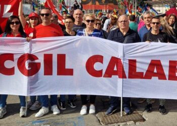 Tirocinanti. Cgil e Nidil Calabria: «Basta ambiguità, servono impegni concreti»