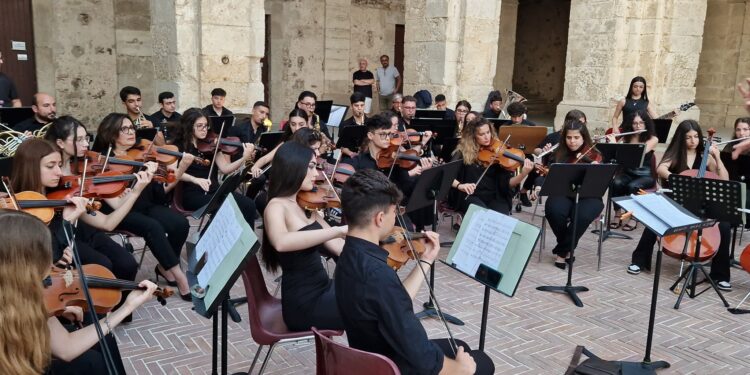 Vibo, successo per la “Festa della Musica”: note e coreografie in pieno centro storico