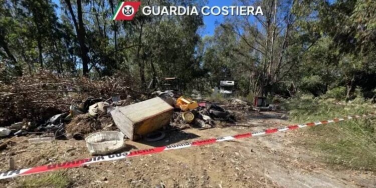 Il sequestro della discarica abusiva a Crotone