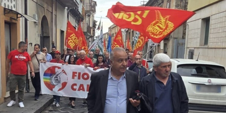 Sciopero metalmeccanici a Vibo, Mammoliti (Pd): «Rinnovo contratto o lavoratori più poveri»
