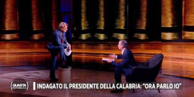 Nicola Porro, conduttore di Quarta Repubblica, insieme a Roberto Occhiuto, presidente della Regione Calabria