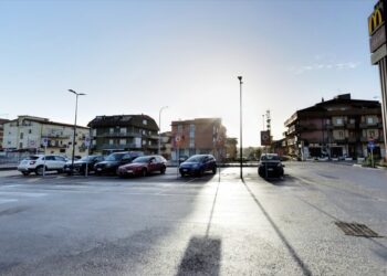Il piazzale antistante il McDonald's di Vibo Valentia