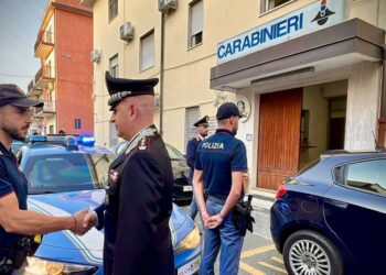 Il gesto di vicinanza della Polizia di Stato ai Carabinieri di Vibo Valentia