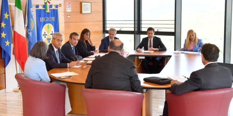 Famiglie e teatri: la Regione Calabria approva nuove misure per il rilancio del settore