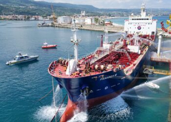 Esercitazione antiterrorismo a Vibo Marina, Vigili del fuoco simulano intervento – Foto