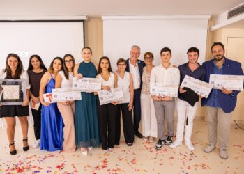 Tropea. Premiati i giovani vincitori delle Borse di studio “Costruisco il mio futuro”