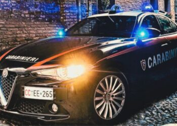 Una volante dei carabinieri