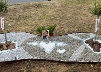 L'angolo a Filandari, nel Vibonese, in ricordo di Martina Piserà e del suo bambino, scomparsi prematuramente