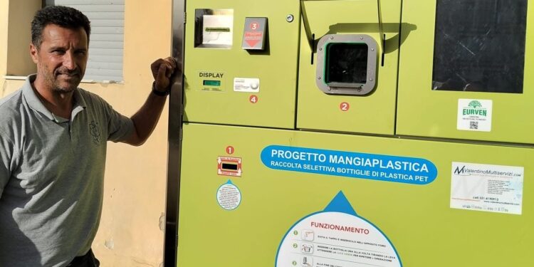 A Parghelia arriva il “Mangia Plastica”: un nuovo alleato per l’ambiente e la comunità