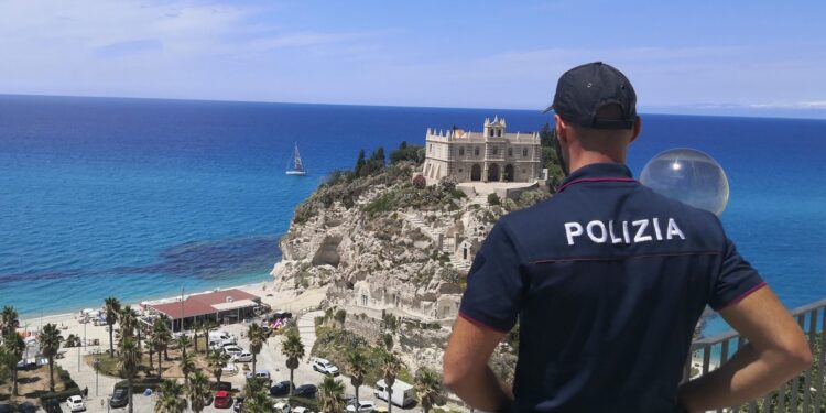 Colpito da mandato europeo perché condannato per droga: cittadino tedesco arrestato a Zambrone