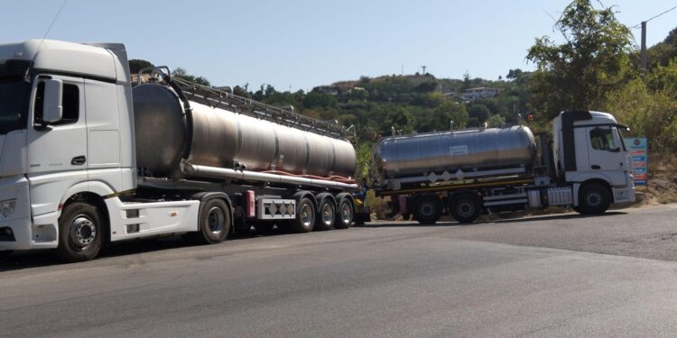Ricadi. La grave crisi idrica approda in un consiglio comunale pubblico: arrivate le autobotti