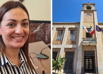 Vibo, in fiamme l’auto di una dirigente comunale: dalla politica fiume di solidarietà e condanna