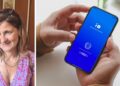 L'assessore Luisa Santoro e un dispositivo con l'App Io