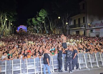 Il cantante Fedez ospite della Festa dello Stocco di Cittanova, in Calabria