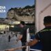 Il sequestro della Guardia di Finanza sulla spiaggia di Riaci, a Santa Maria di Ricadi