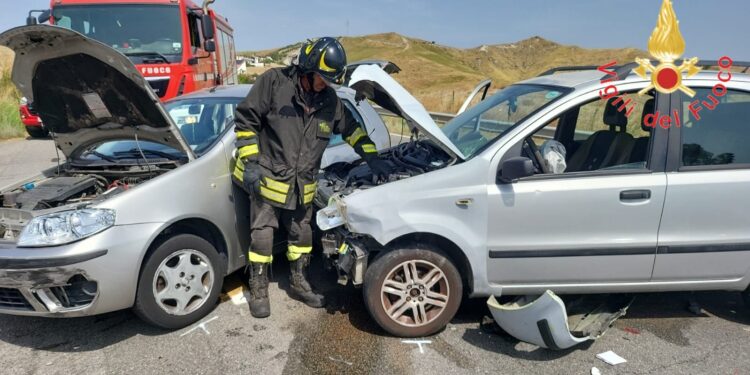 Scontro tra auto in Calabria, quattro feriti: si indaga sulle cause