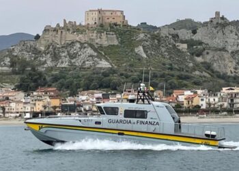 Una moto vedetta della Guardia di finanza