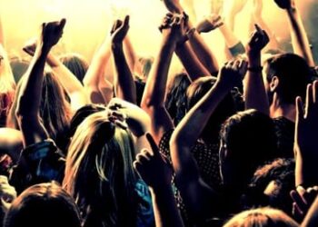 «Tropea non è una discoteca a cielo aperto»: dura presa di posizione degli albergatori