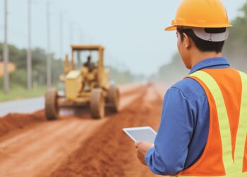 Un operaio su un cantiere