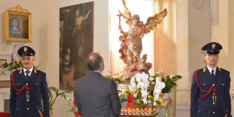 Polizia di Stato in festa a Vibo: celebrato San Michele Arcangelo – FOTO