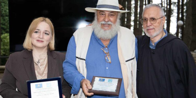 “Poesia per la Pace”, alla vibonese Romina Candela il primo premio del concorso