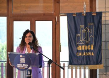 Piccoli Comuni calabresi, appello dell’Anci: «Si acceleri l’assunzione del personale»