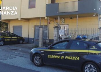 Due pattuglie della Guardia di finanza