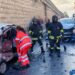 Il ferito estratto dalle lamiere a seguito dell'incidente avvenuto a Catanzaro