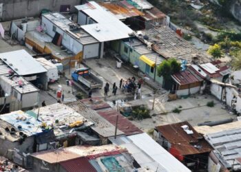 Il campo rom di Lamezia in località Scordovillo