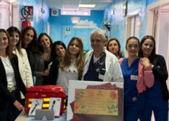 La donazione al reparto di Pediatria dell'ospedale Jazzolino di Vibo Valentia