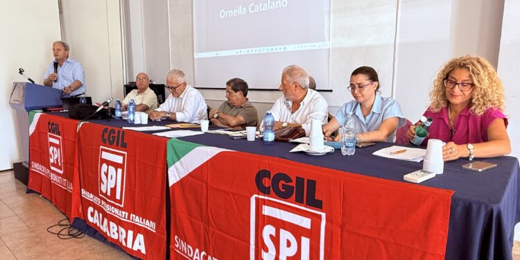 Manovra di Bilancio 2026, lo Spi Cgil Calabria: «Anche i pensionati in piazza»