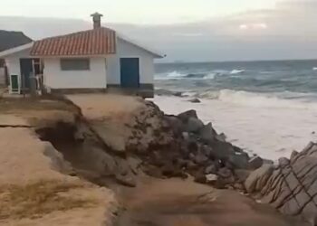 Capo Vaticano. Spiaggia Tonicello: avanza in maniera preoccupante il livello di erosione