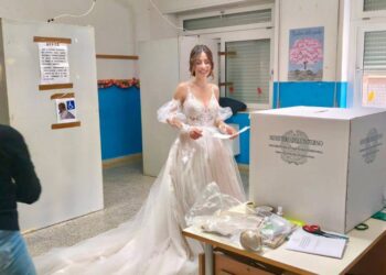 La sposa al seggio di San Gregorio d'Ippona, in provincia di Vibo Valentia