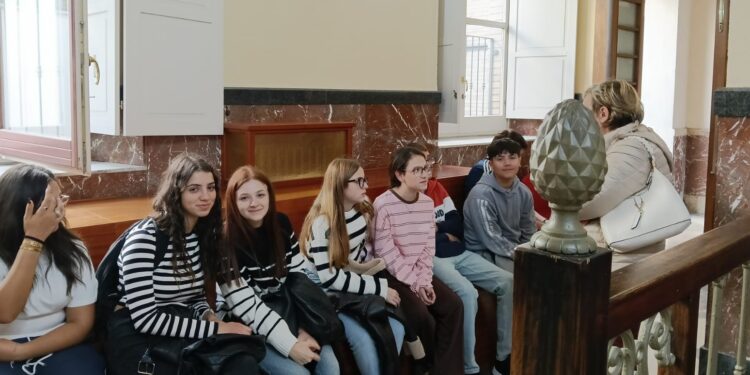 Progetto Erasmus, l’amministrazione comunale di Vibo Valentia accoglie gli studenti di León