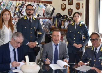 Vibo Valentia, firmato protocollo d’intesa tra Procura, Guardia di Finanza e Agenzia delle Entrate
