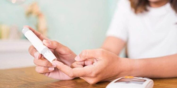 Vibo Valentia si illumina di blu per la Giornata Mondiale del Diabete: iniziativa del Leo Club