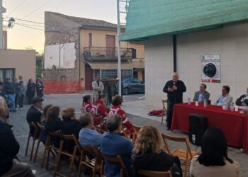 Gasponi ha il suo defibrillatore salvavita: l’installazione in piazza Giovanni XXIII