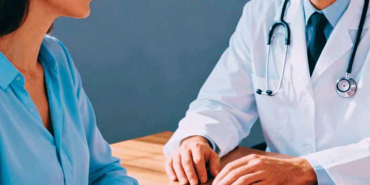 Un medico a colloquio con un paziente