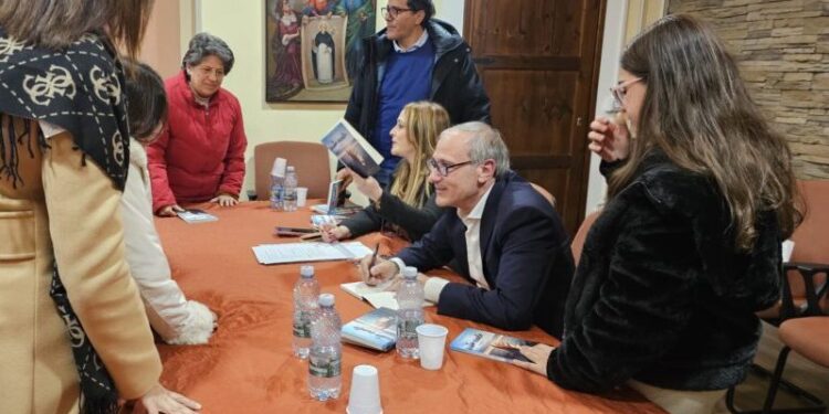 Soriano Calabro: emozione, fede e comunità alla presentazione di “Io credo” di Domenico Nardo